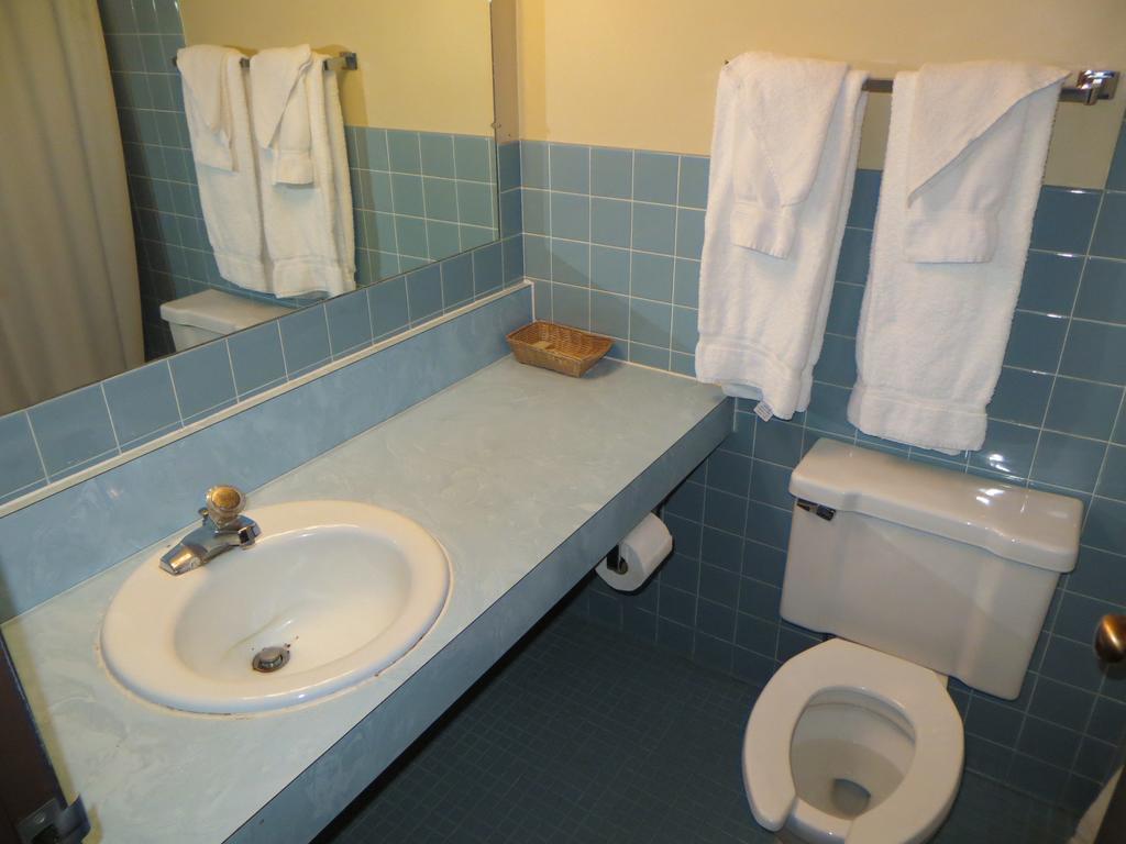 The Mariner Motel Green Bay Bagian luar foto